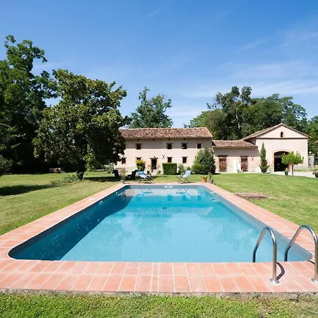 Bed and Breakfast Familiale 3 Chambres Chateau De Mailhol -spa *
