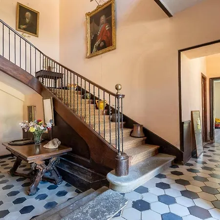 Familiale 3 Chambres Chateau De Mailhol -spa Bed and Breakfast *